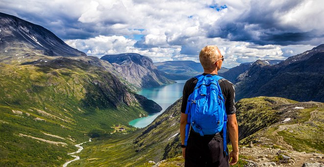 永久保存版 世界３年半旅したミニマルバックパッカーの荷物を公開します Life Is A Journey